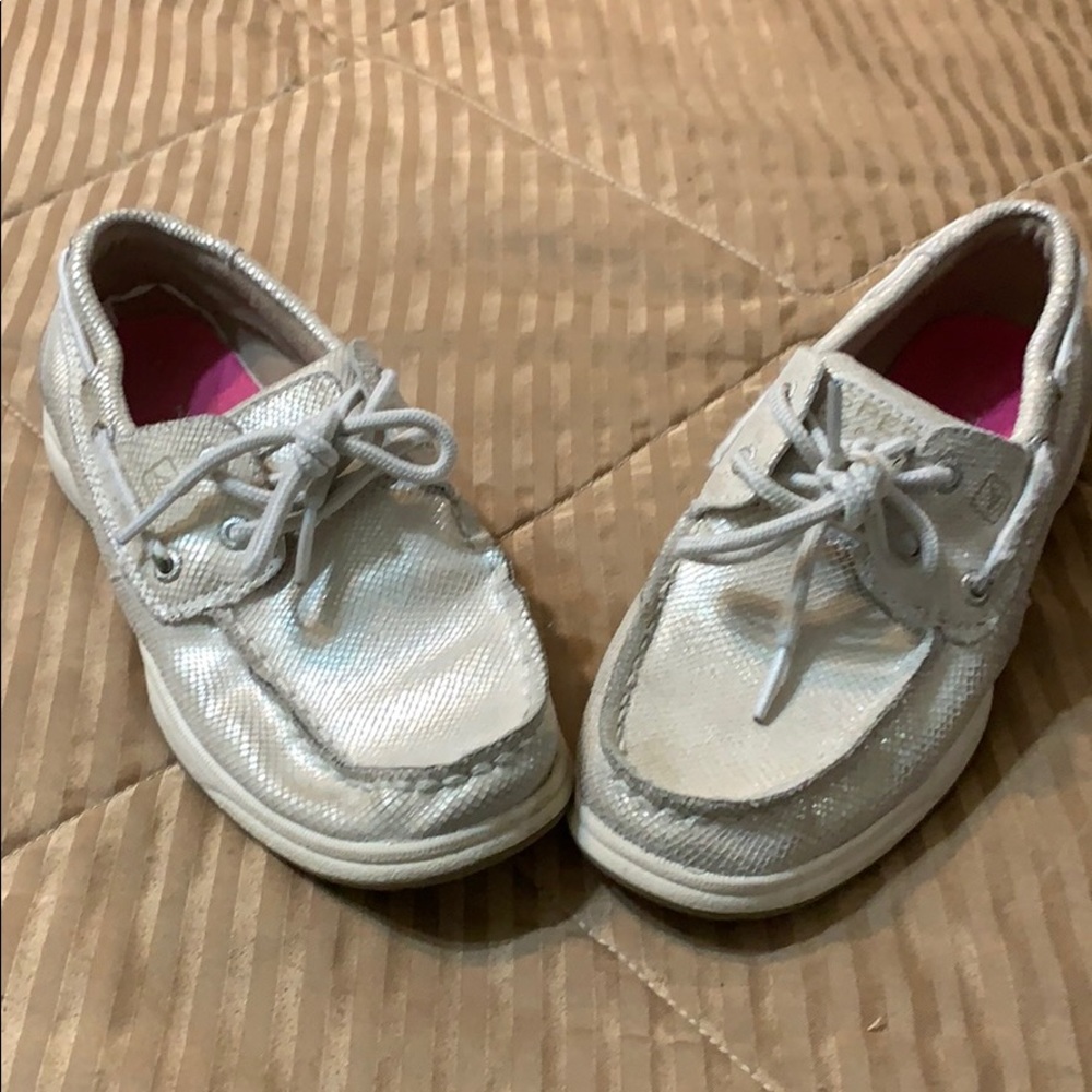 Sperry - Picture 5 of 8